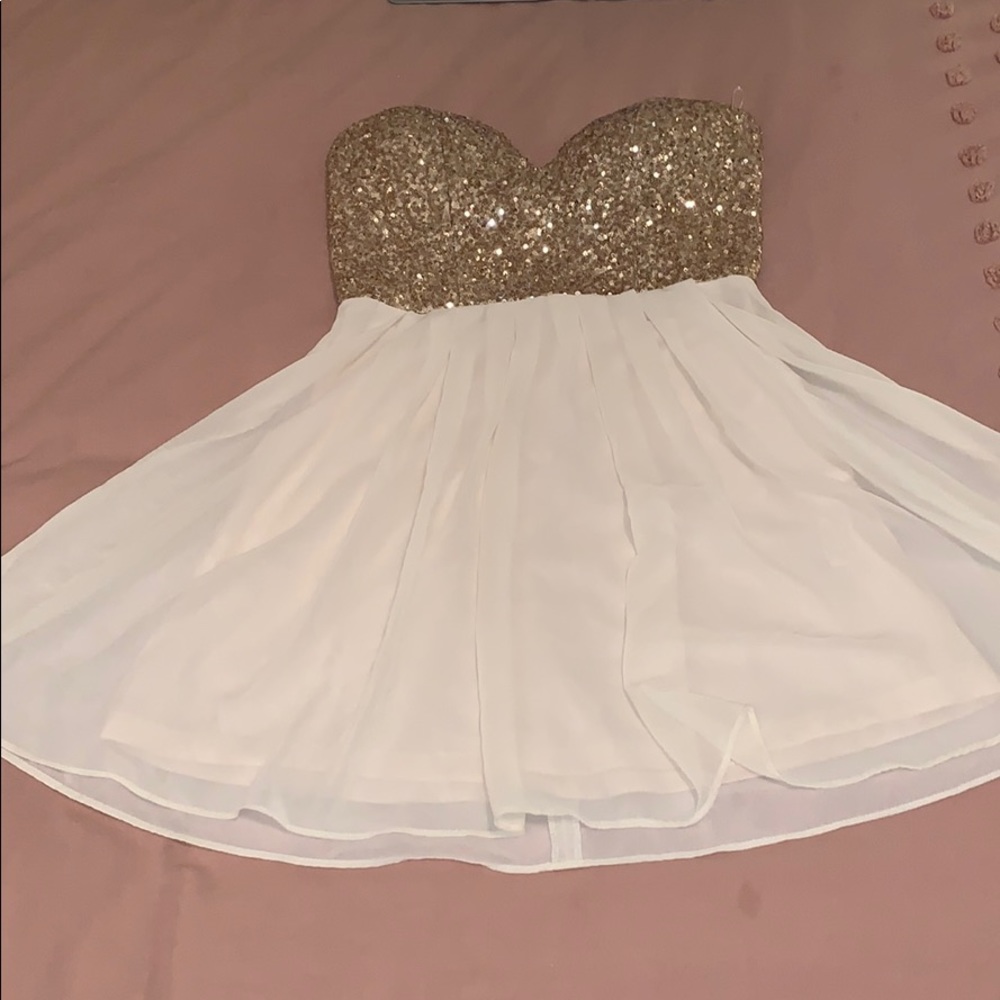 Windsor Sweetheart Sequin Dress